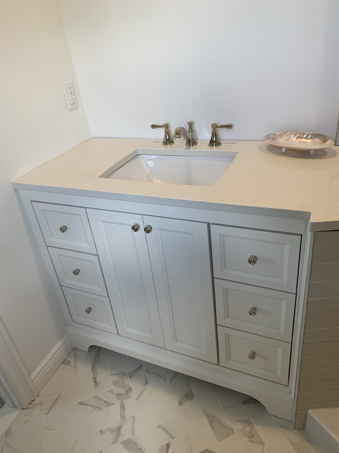 Albers Family Cabinets bathrooms & vanities project in Michigan
