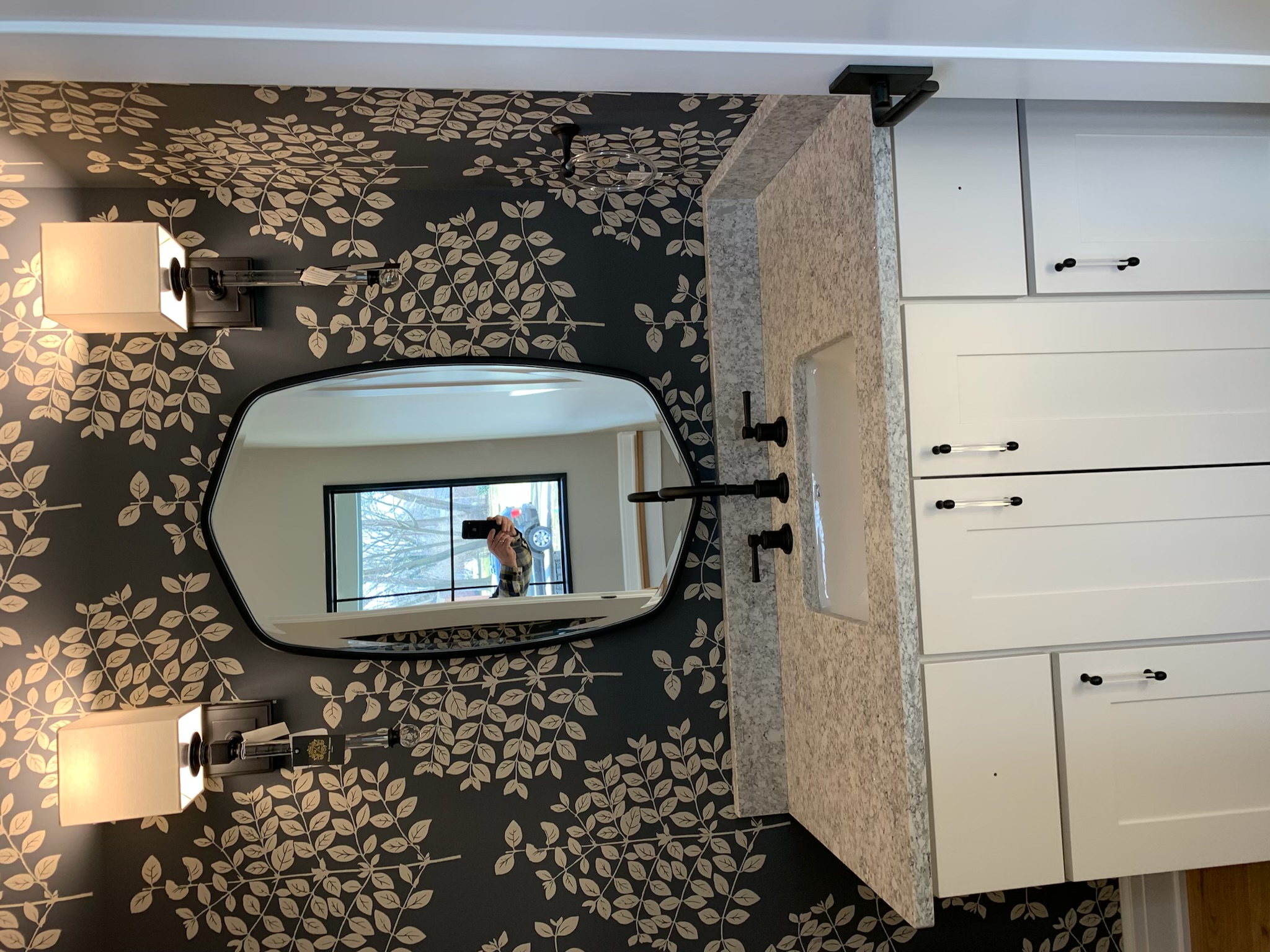 Albers Family Cabinets laundry & mudrooms project in Michigan